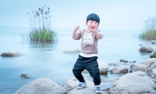炮姜炭的功效网 - 网站提供炮姜炭的功效与作用小常识、炮姜炭的功效作用与主治